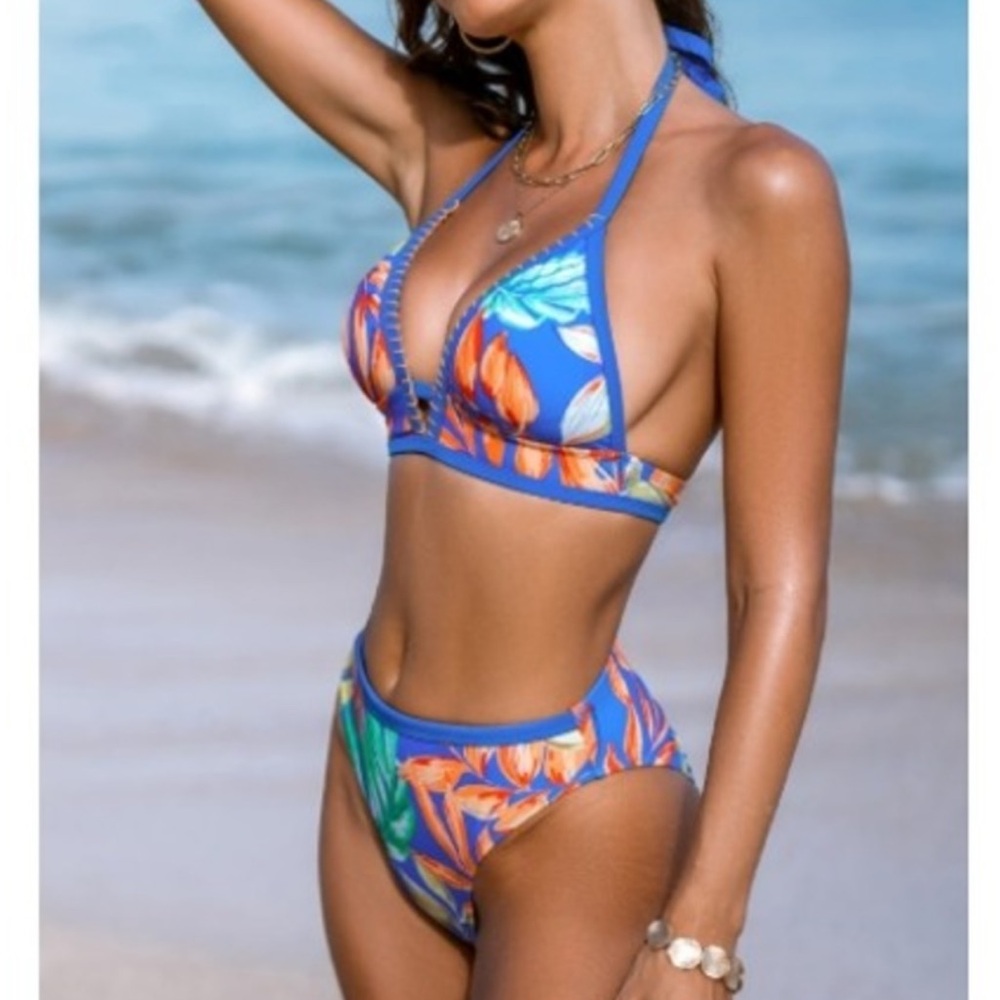 ☀️ Cupshe Tropical Whip Stitch Bikini Set, Size M, Blue Multicolor Print (NWT)